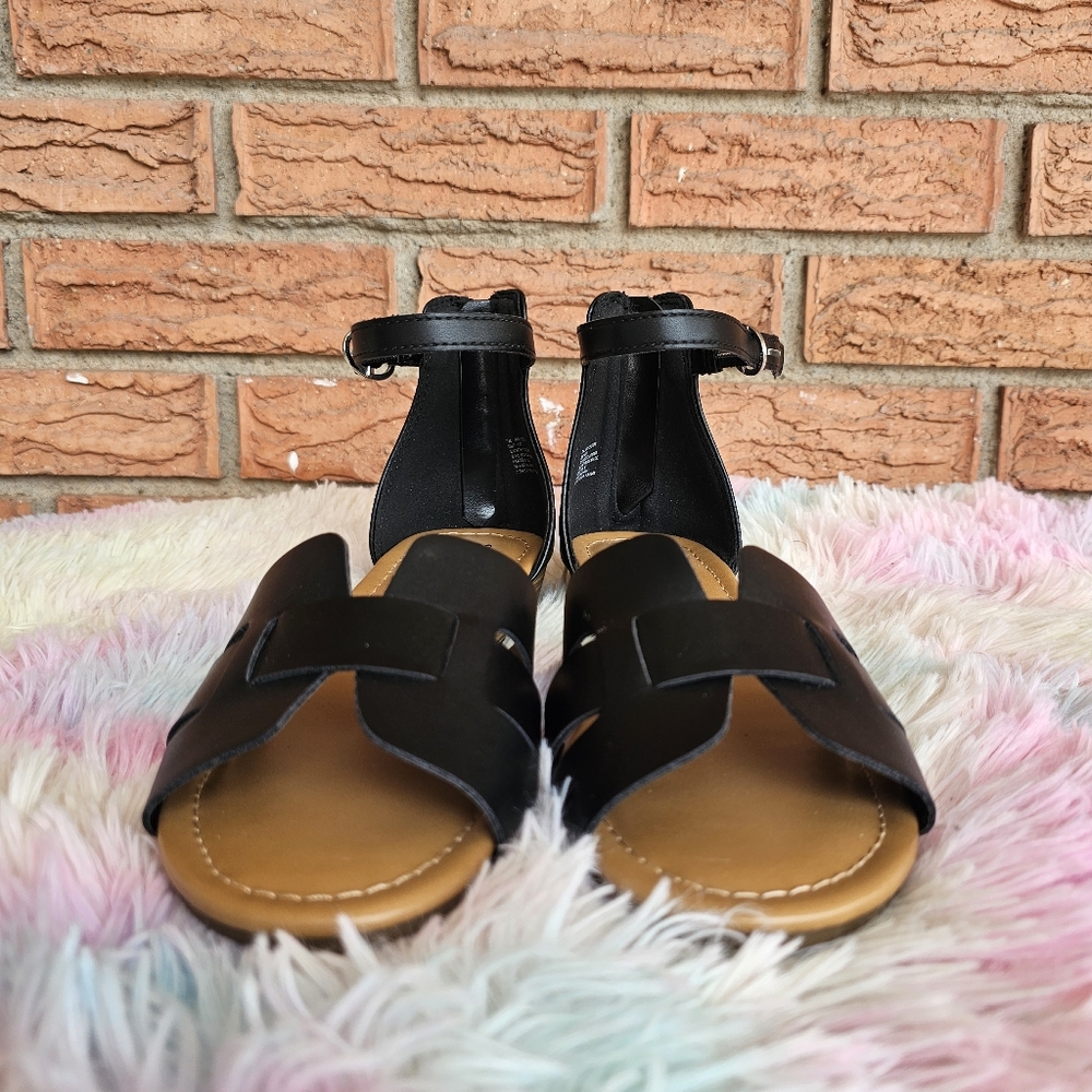 NWOT a.n.a Womens Legion Wedge Black Sandal